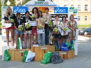 Naše ženské štafety na stupních vítězů (1. a 3. místo) Naše ženské štafety na stupních vítězů (1. a 3. místo)