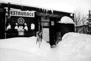 Na�e z�kladna - Restaurace M�dn�k